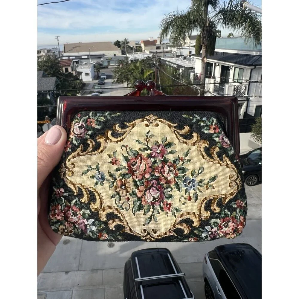 Unbranded style tapestry